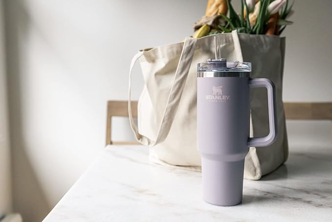 Stainless Steel Tumbler Stanley Quencher H2.0 Flow State 40oz Orchid Stainless Steel Vacuum Insulated Tumbler with Lid, Cold Retention